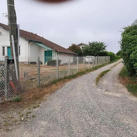 Ravissant T2, Cl 3 Etoiles, 3 Pers Et 1 Enf , 3 Lits, Parking Et Patio Apartment Saint-Sever  Exterior photo