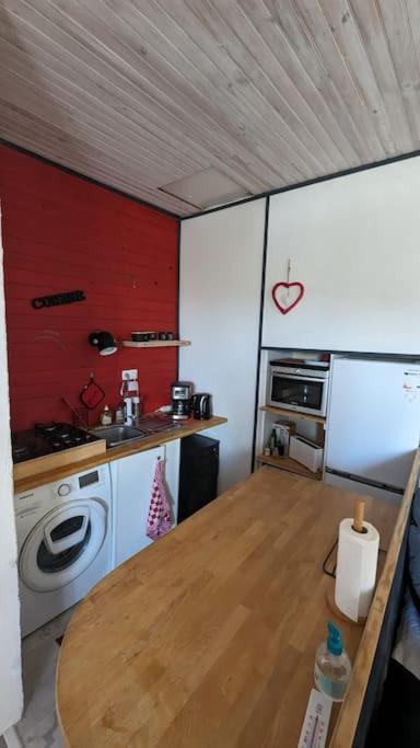 Ravissant T2, Cl 3 Etoiles, 3 Pers Et 1 Enf , 3 Lits, Parking Et Patio Apartment