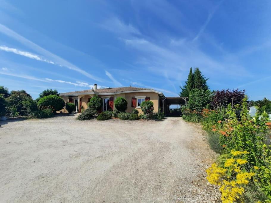 Apartment Ravissant T2, Cl 3 Etoiles, 3 Pers Et 1 Enf , 3 Lits, Parking Et Patio Saint-Sever (Landes)