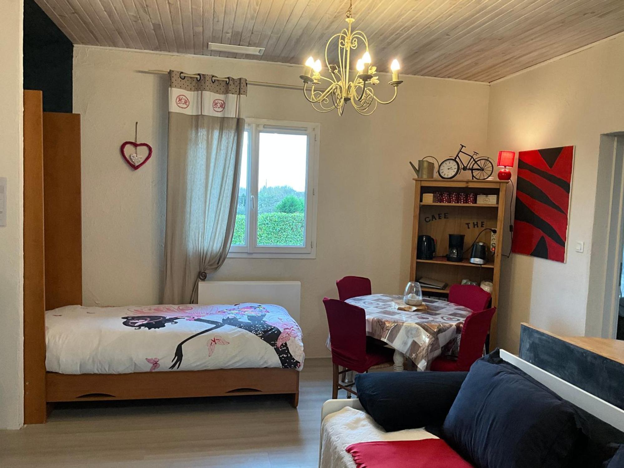 Apartment Ravissant T2, Cl 3 Etoiles, 3 Pers Et 1 Enf , 3 Lits, Parking Et Patio Saint-Sever (Landes)