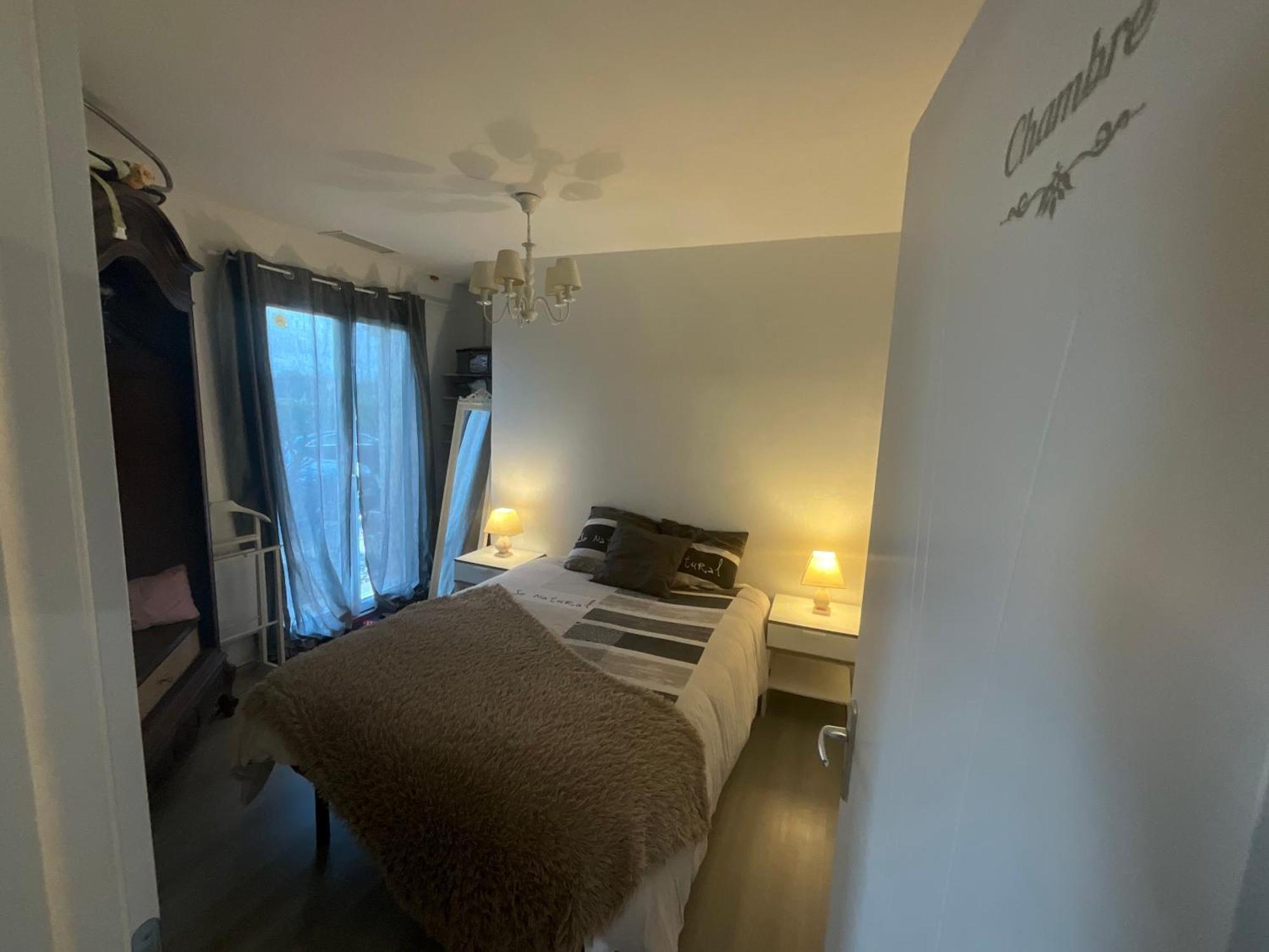 Ravissant T2, Cl 3 Etoiles, 3 Pers Et 1 Enf , 3 Lits, Parking Et Patio *